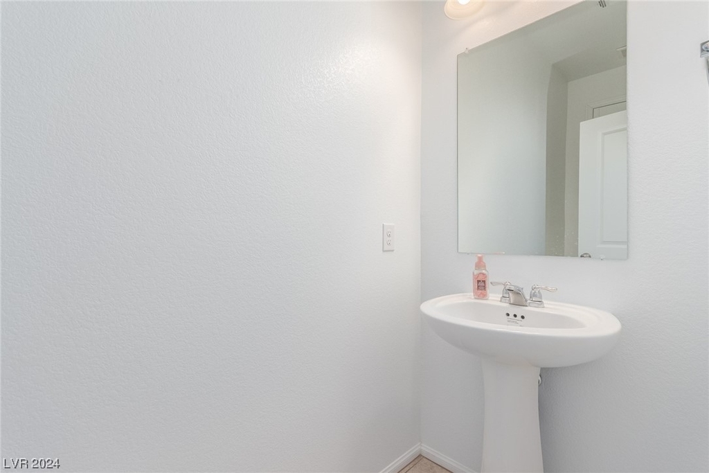 1122 W Cactus Needle Avenue - Photo 17