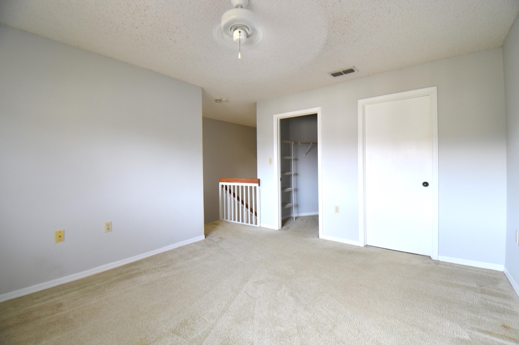 18206 Glenmoor Drive - Photo 19