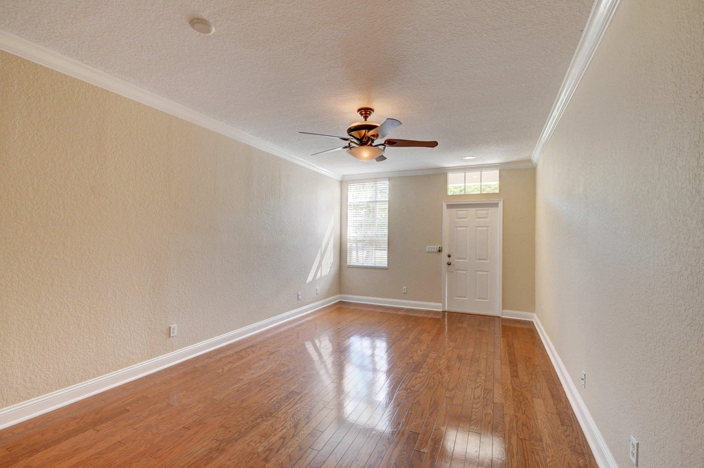 4353 Legacy Court - Photo 4