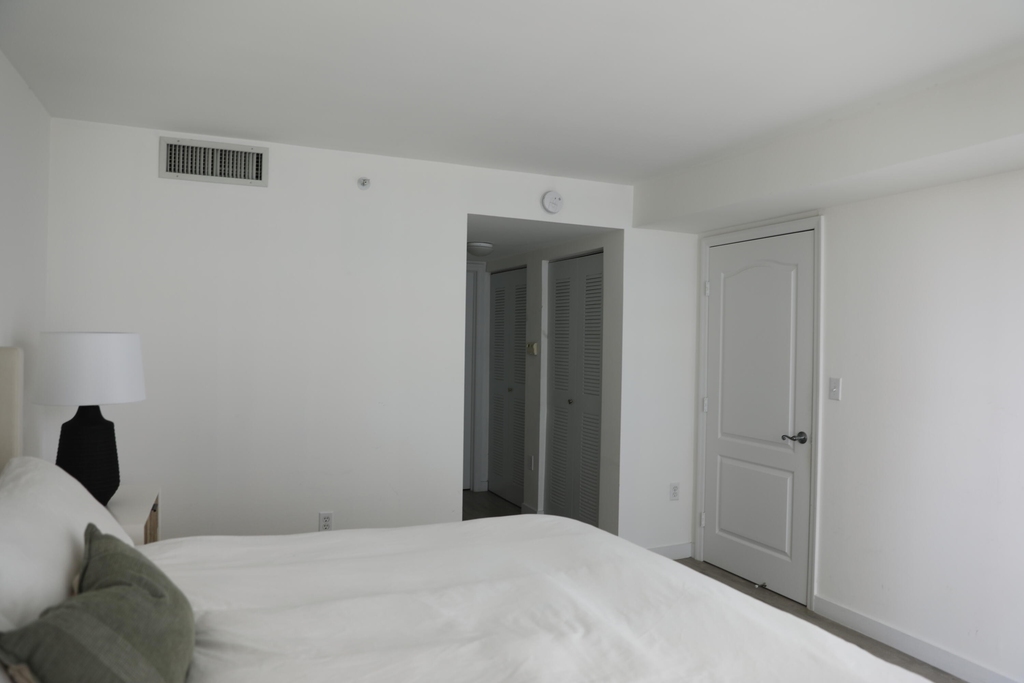 2101 Brickell Avenue - Photo 9