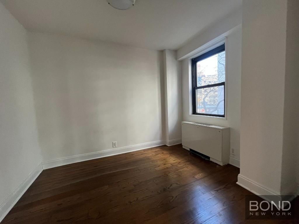 400 East 89th Street - Photo 5