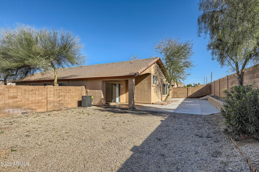 1505 E Sunland Avenue - Photo 16