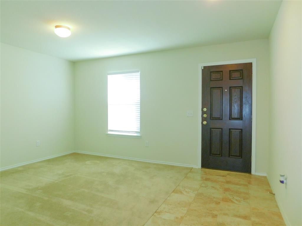 1337 Vernon Drive - Photo 3