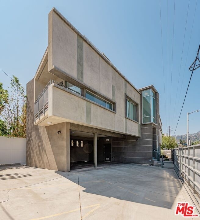 515 N San Vicente Blvd - Photo 11