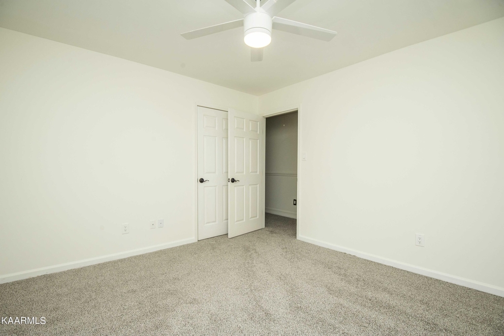 10706 Eagle Glen - Photo 31