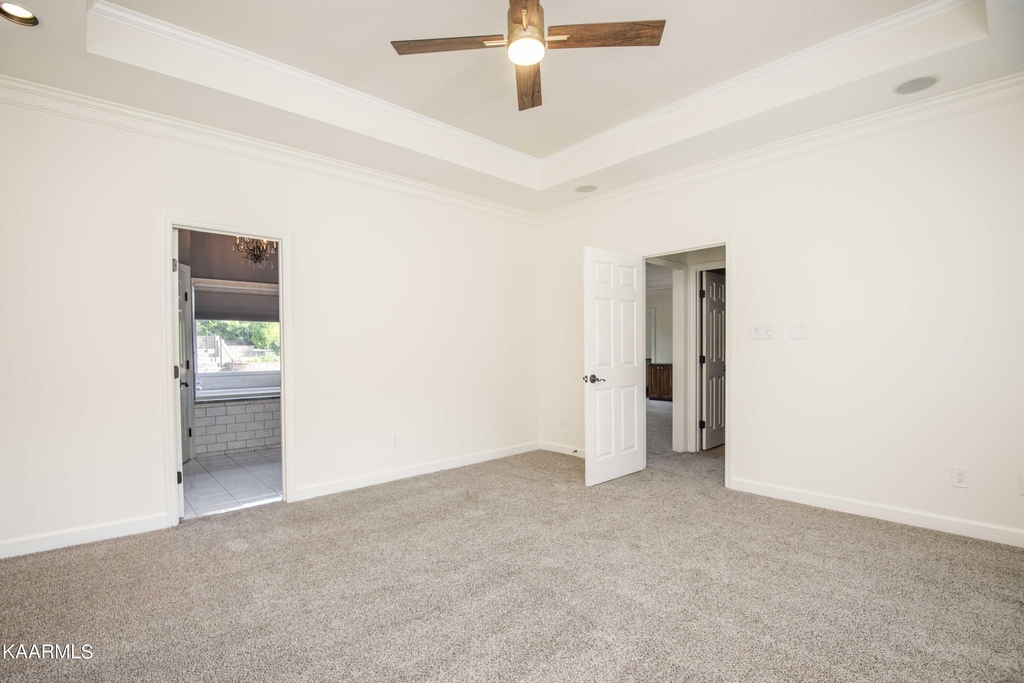 10706 Eagle Glen - Photo 51