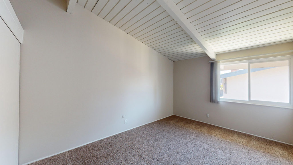 2700 Peterson Place - Photo 3