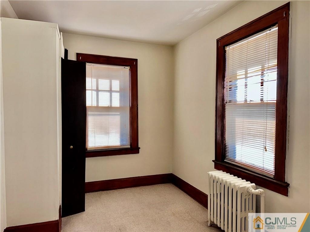 560 Spruce Avenue - Photo 8