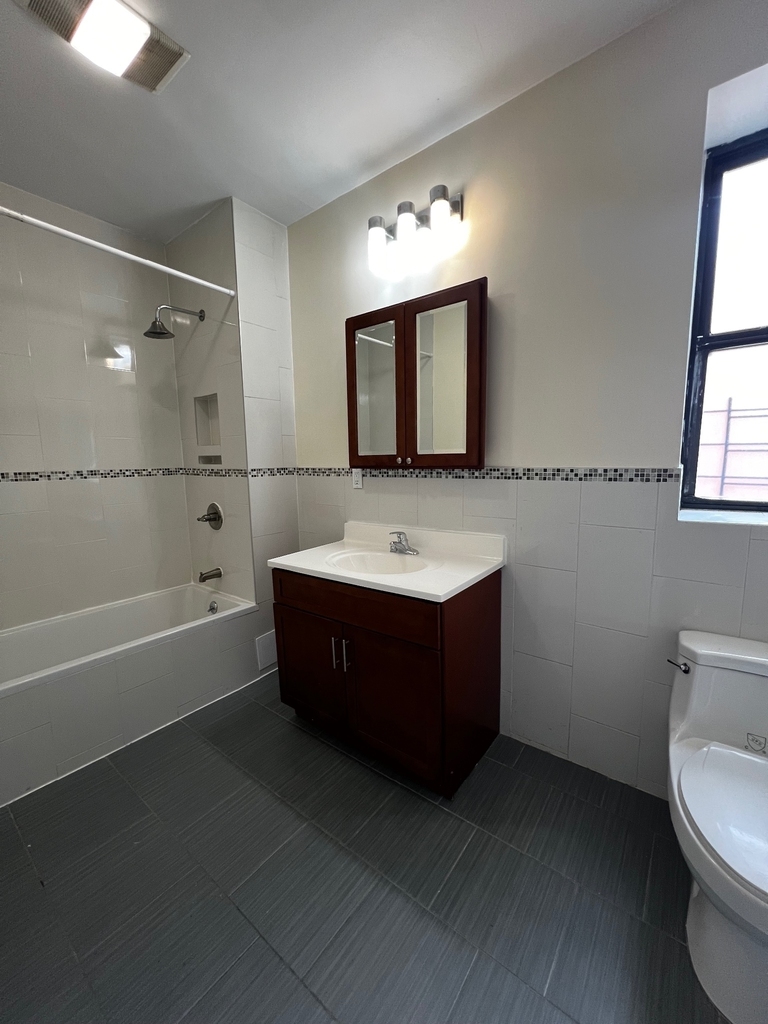 545 West 148th Street - Photo 7