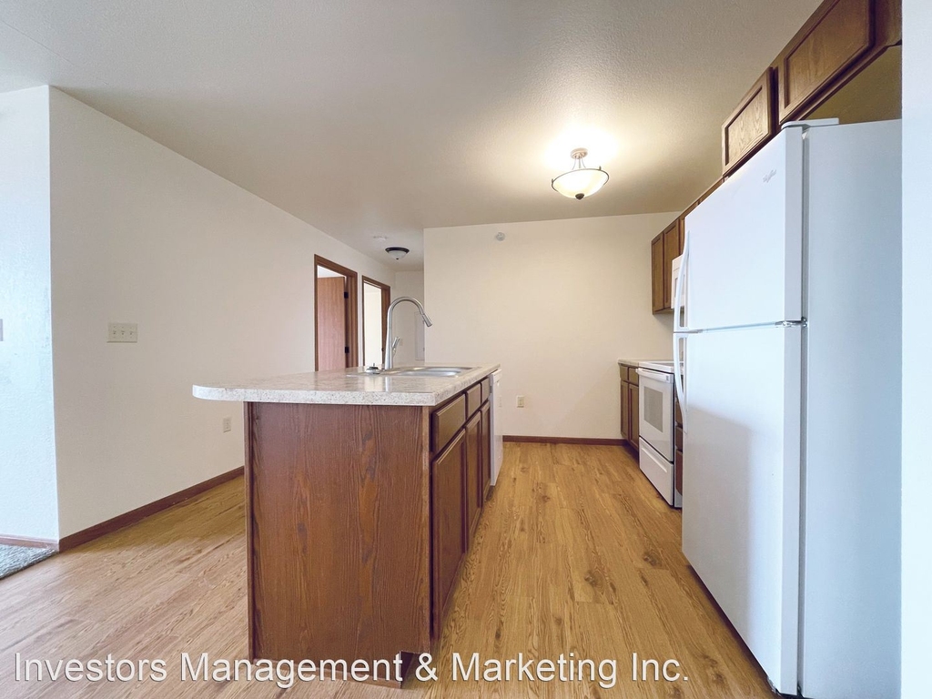 2821 5th St. Nw - Photo 1