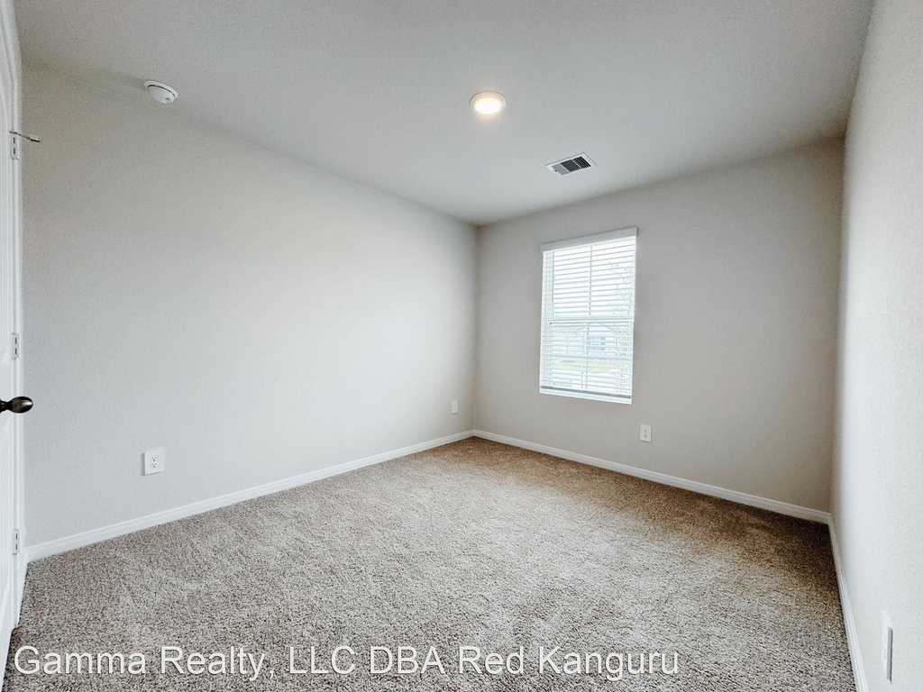 1305 Middleton Grove - Photo 18