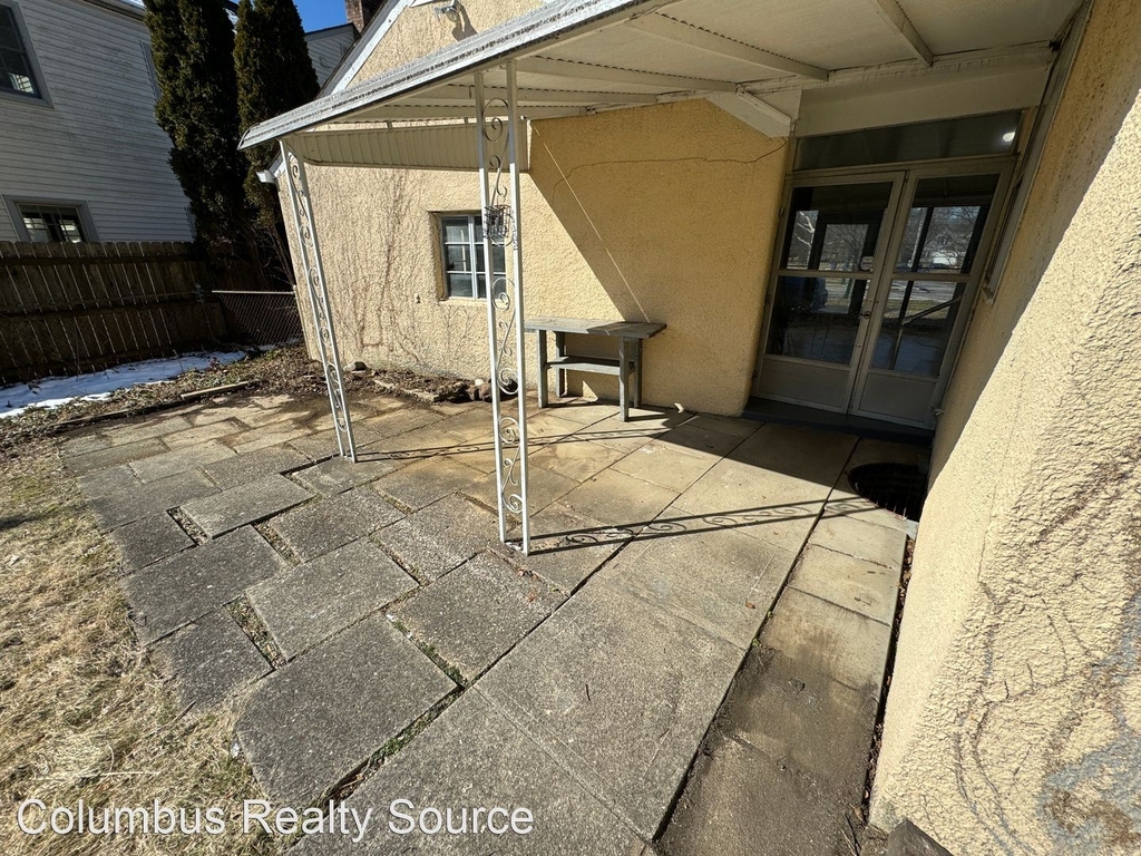 2770 Tremont Road - Photo 15