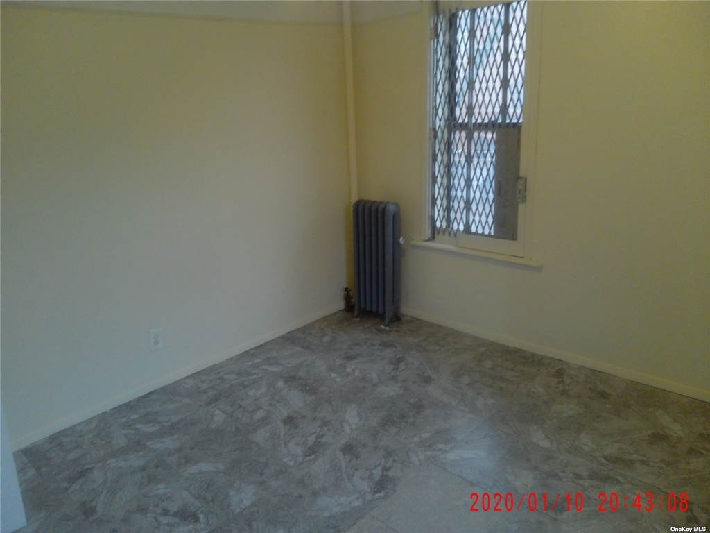 1369 College Avenue - Photo 8