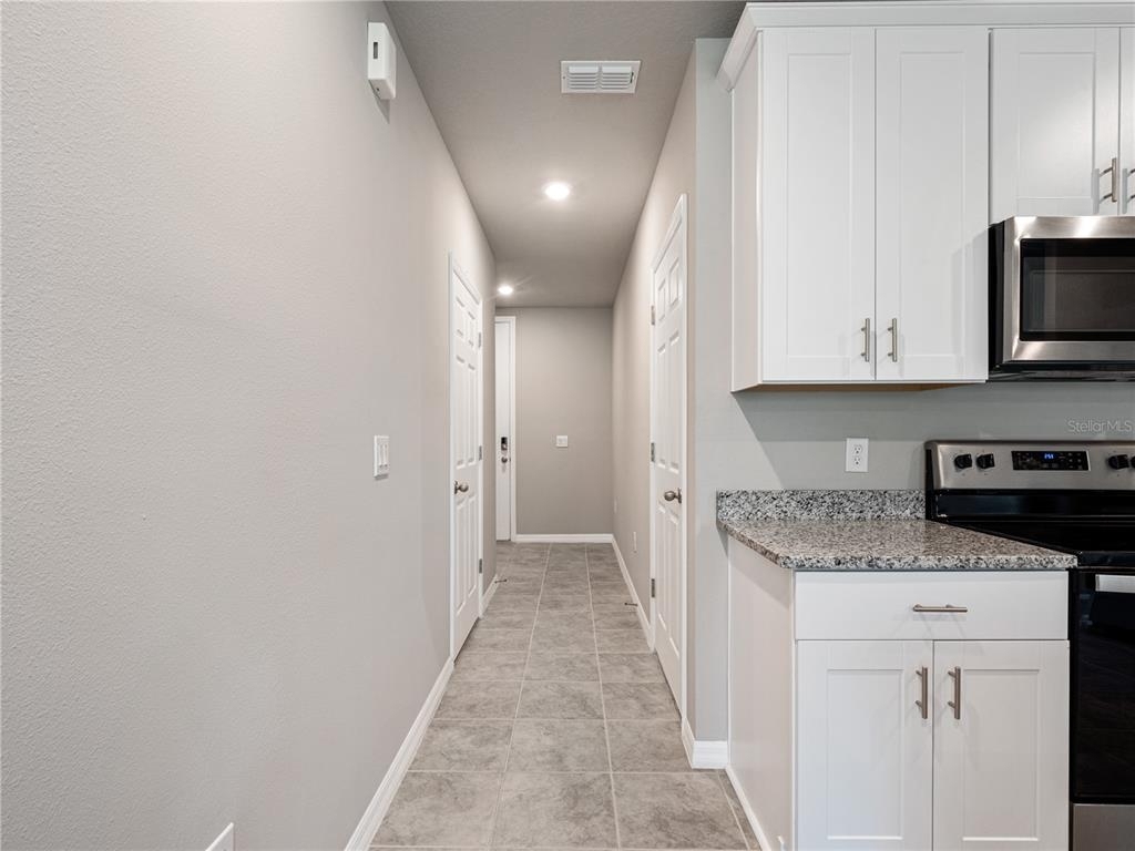 658 Legacy Loop - Photo 5