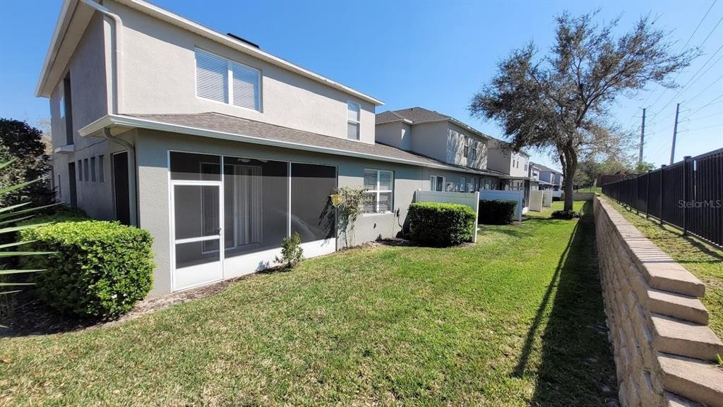 1002 Travertine Terrace - Photo 18