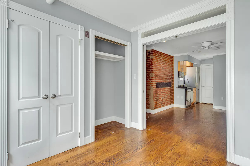 44 Avenue B - Photo 2