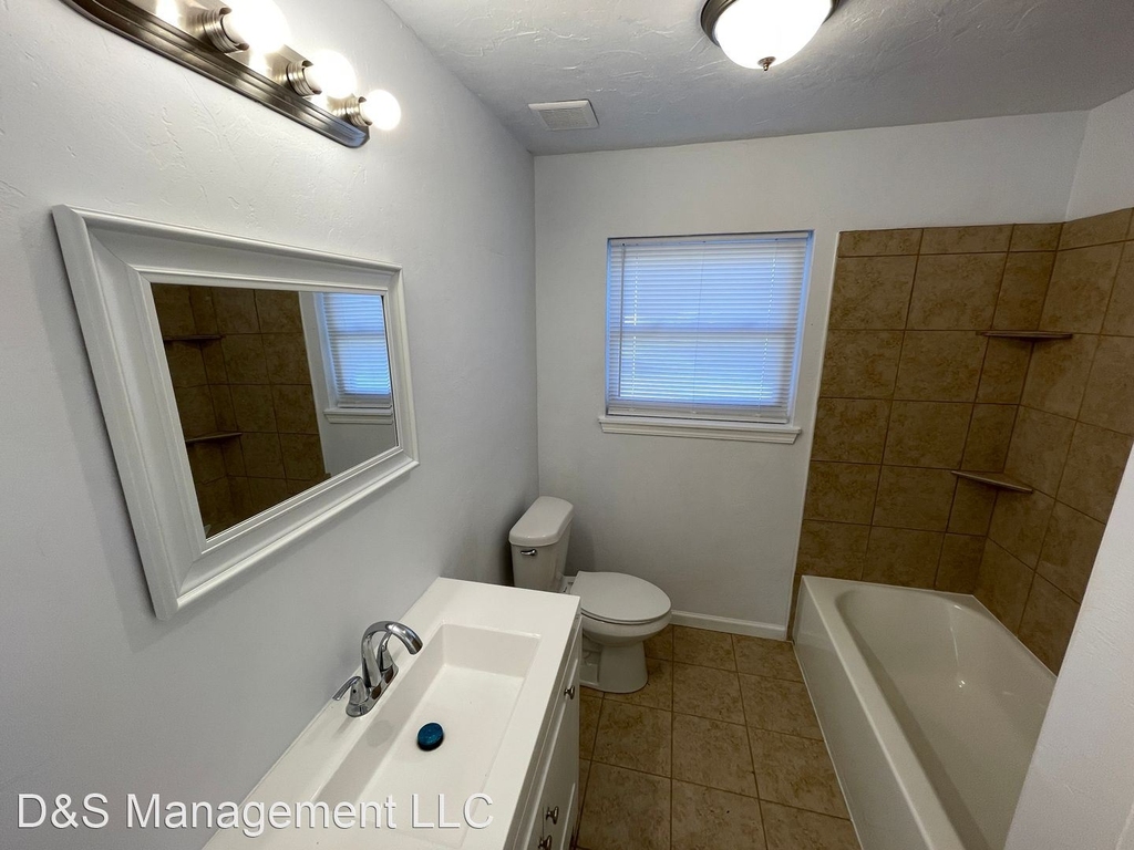 6924 Nw 60th Drive - Photo 3