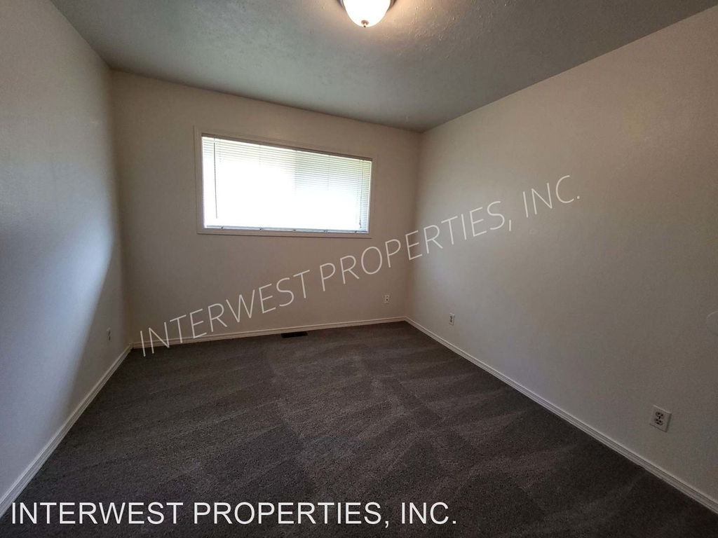 619 Ne 117th Avenue - Photo 13