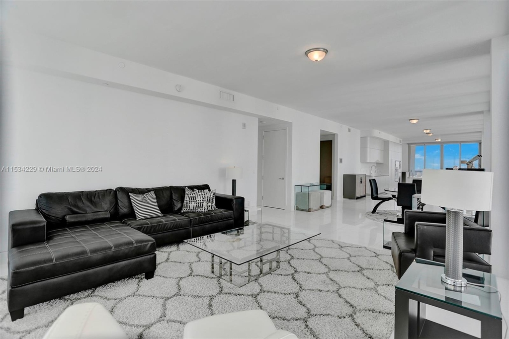 16901 Collins Ave - Photo 6