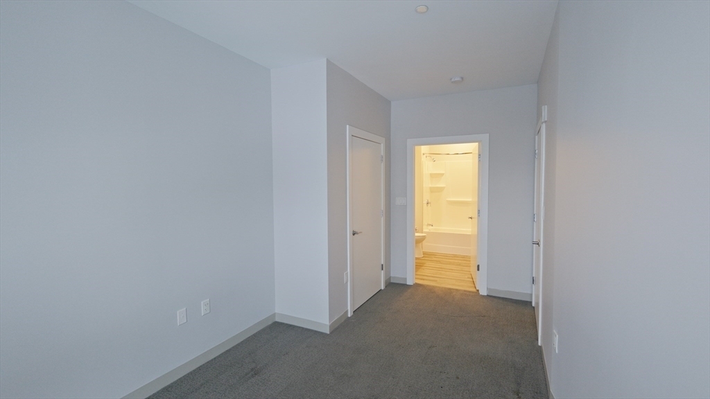 161 Washington St - Photo 5