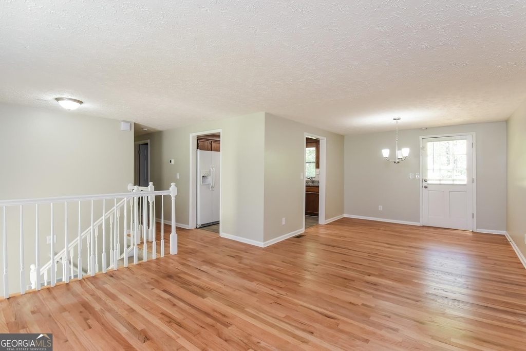 3085 Flowers Drive - Photo 2