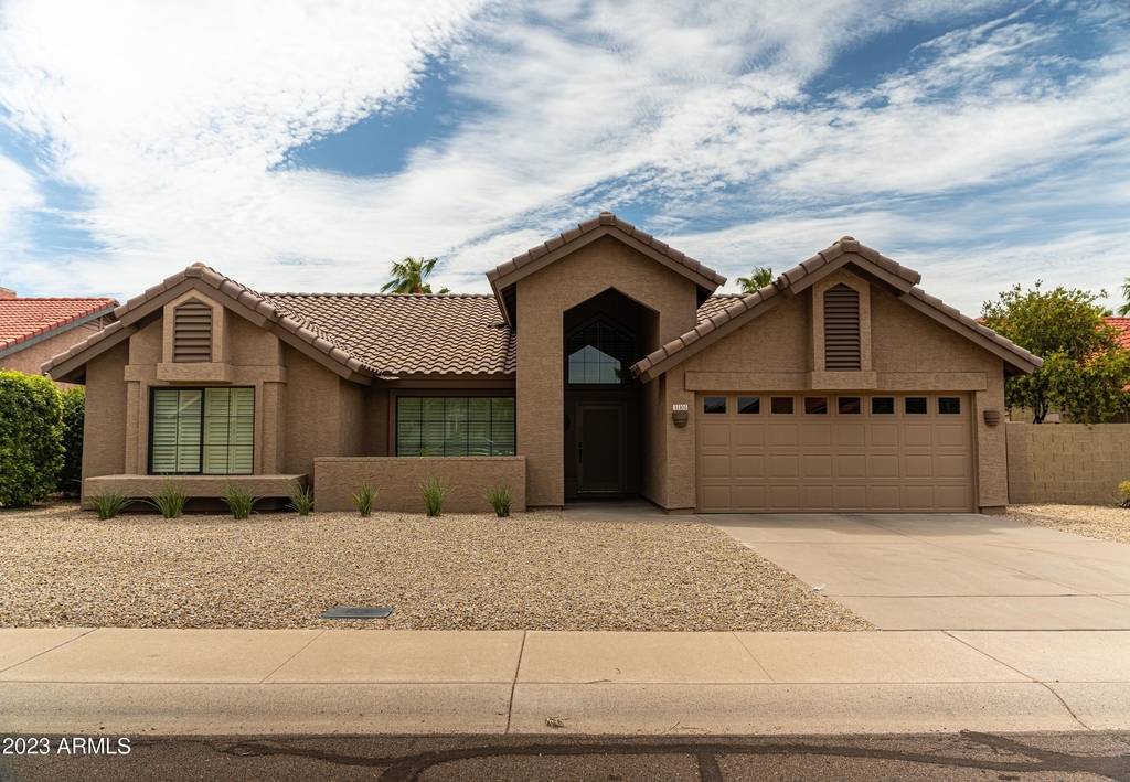 11105 E Sahuaro Drive - Photo 0