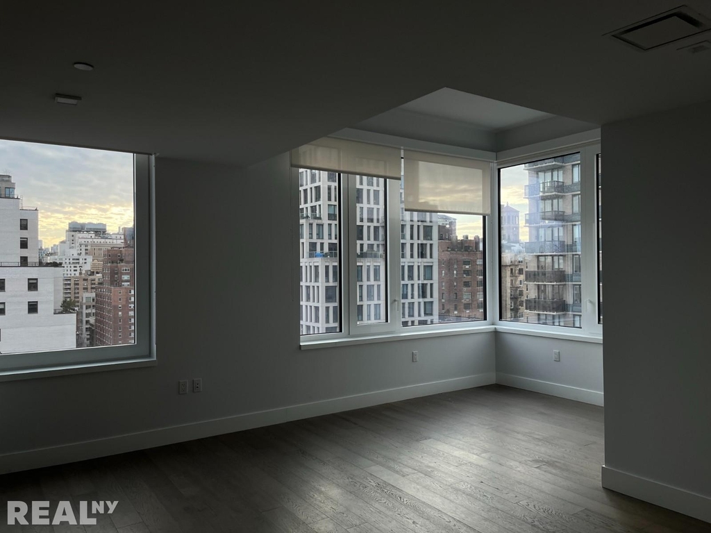 200 East 23rd Street - Photo 0