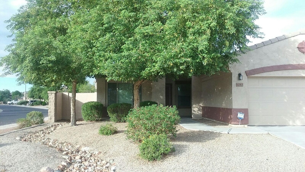 17313 W Saguaro Lane - Photo 2