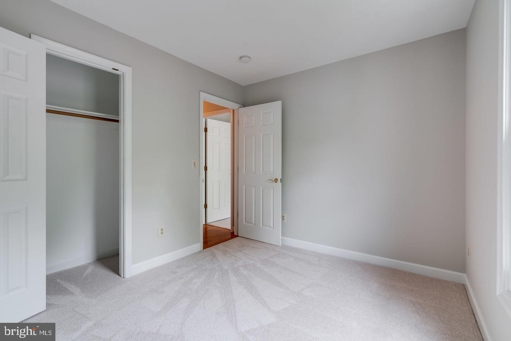 10604 Alison Drive - Photo 21