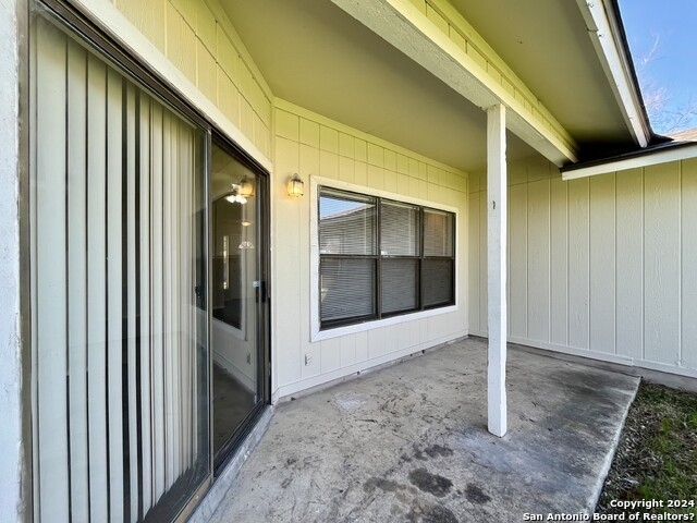 8466 Maple Ridge Dr - Photo 26