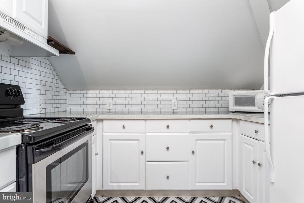 601 Rector St - Photo 4