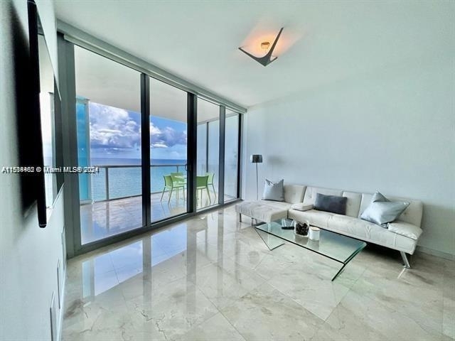 17121 Collins Ave - Photo 7