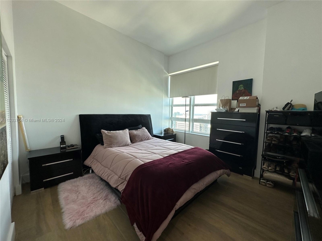 950 Brickell Bay Dr - Photo 6