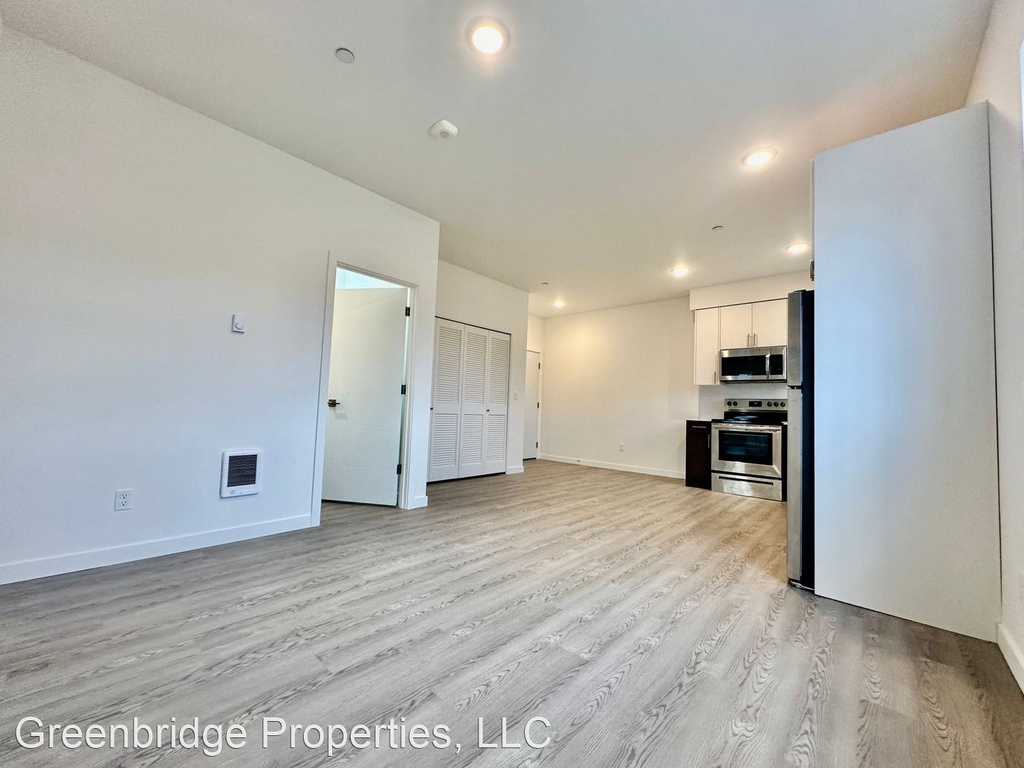 232 Ne 61st Ave. - Photo 2