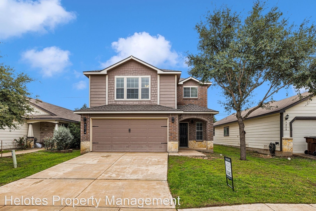 9214 Silver Vista - Photo 0