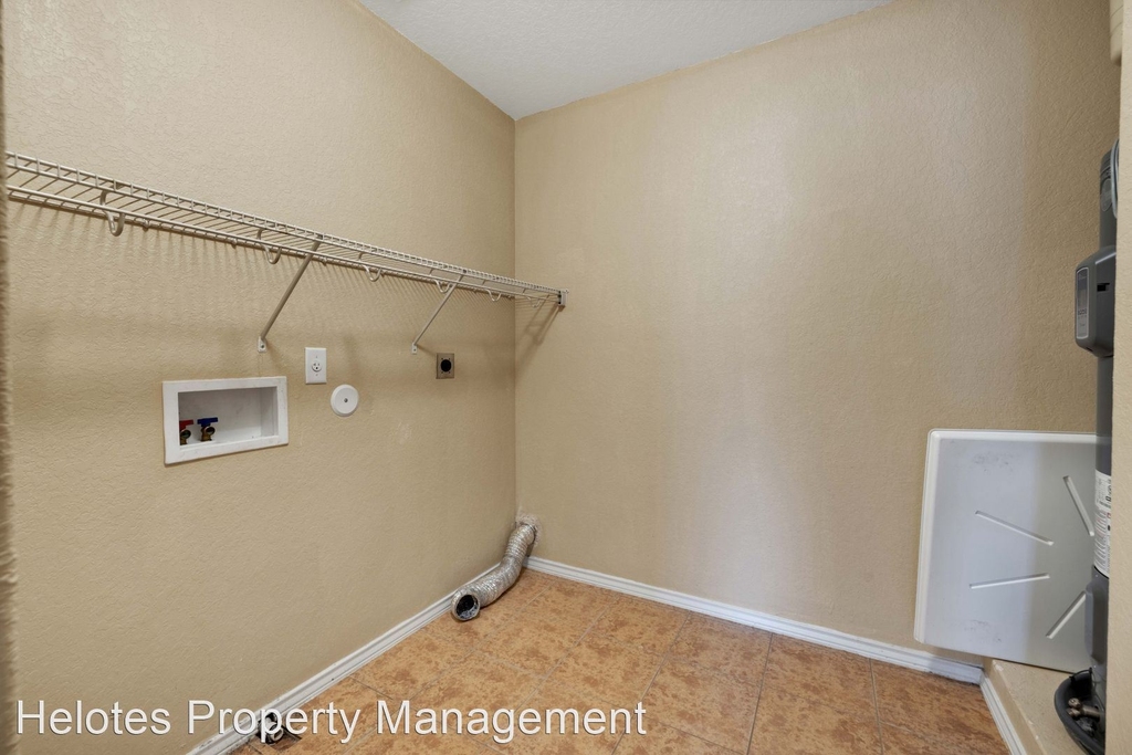 9214 Silver Vista - Photo 16