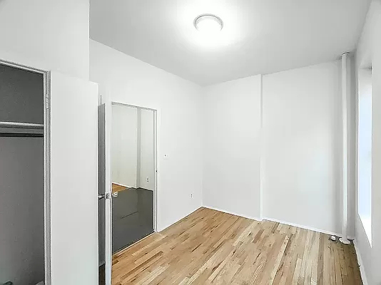 539 West 49th Street - Photo 3