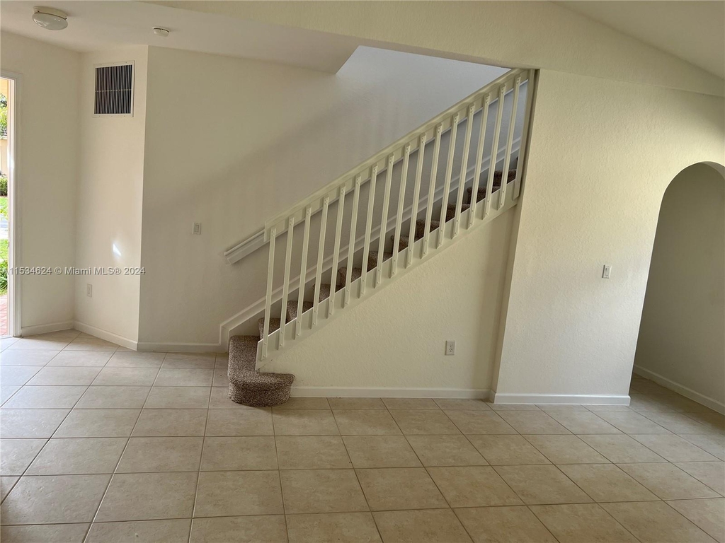 1133 Ne 40th Rd - Photo 12