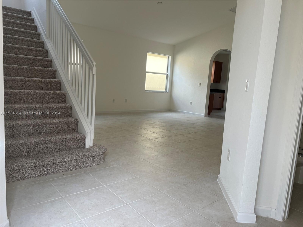 1133 Ne 40th Rd - Photo 11