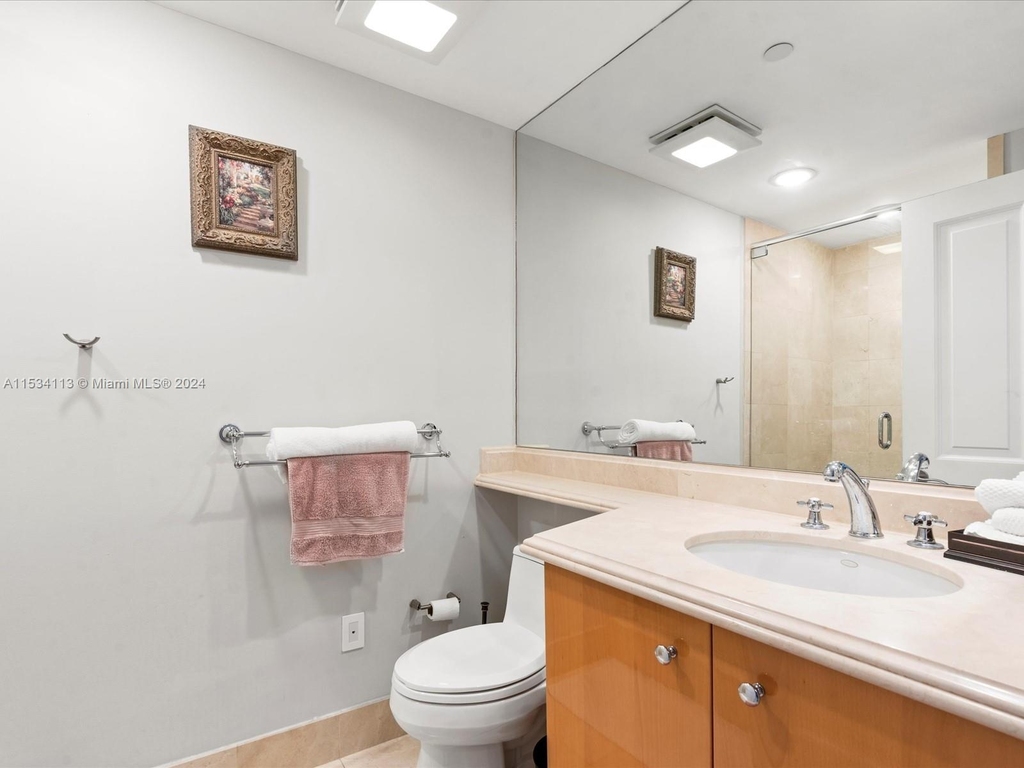 17875 Collins Ave - Photo 12