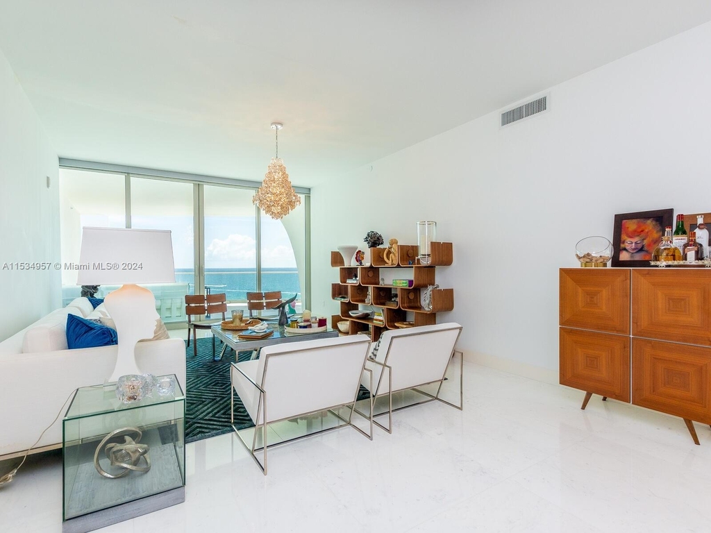 16901 Collins Ave - Photo 11