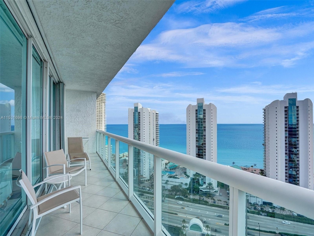 16400 Collins Ave - Photo 23