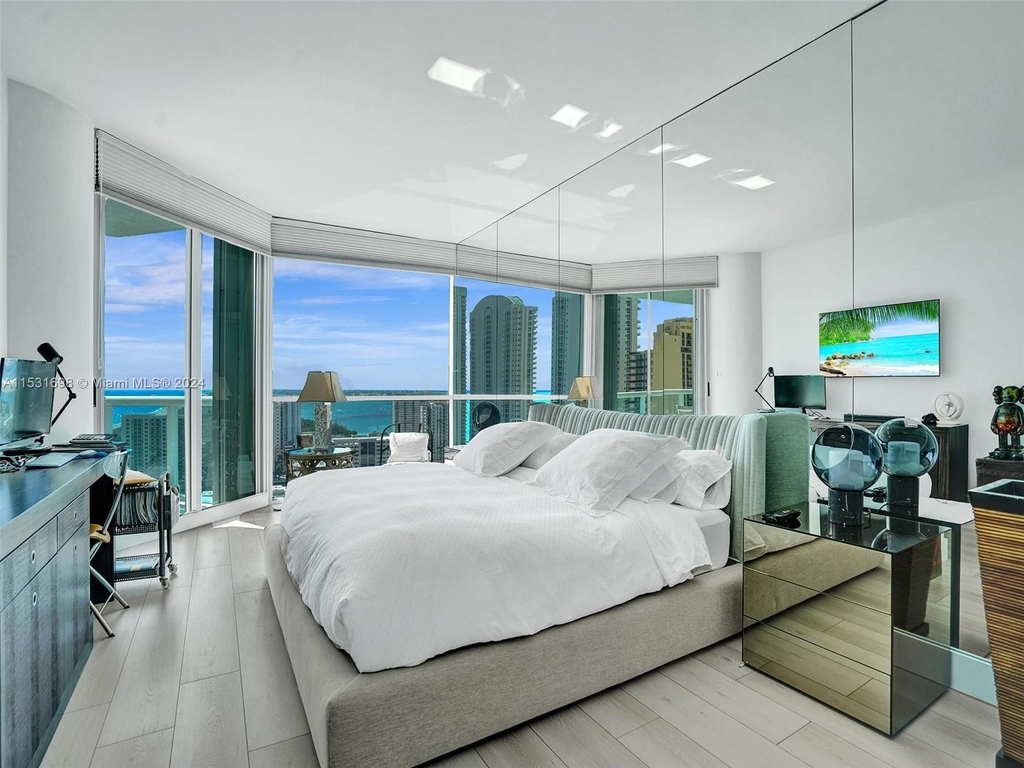 16400 Collins Ave - Photo 10