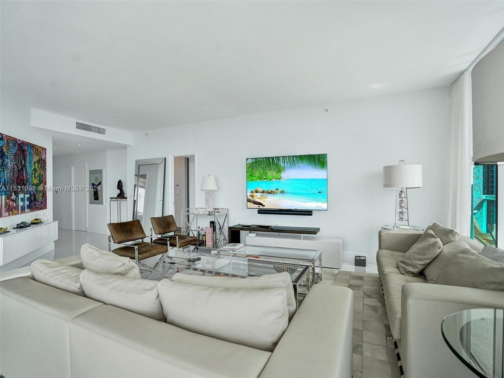 16400 Collins Ave - Photo 4