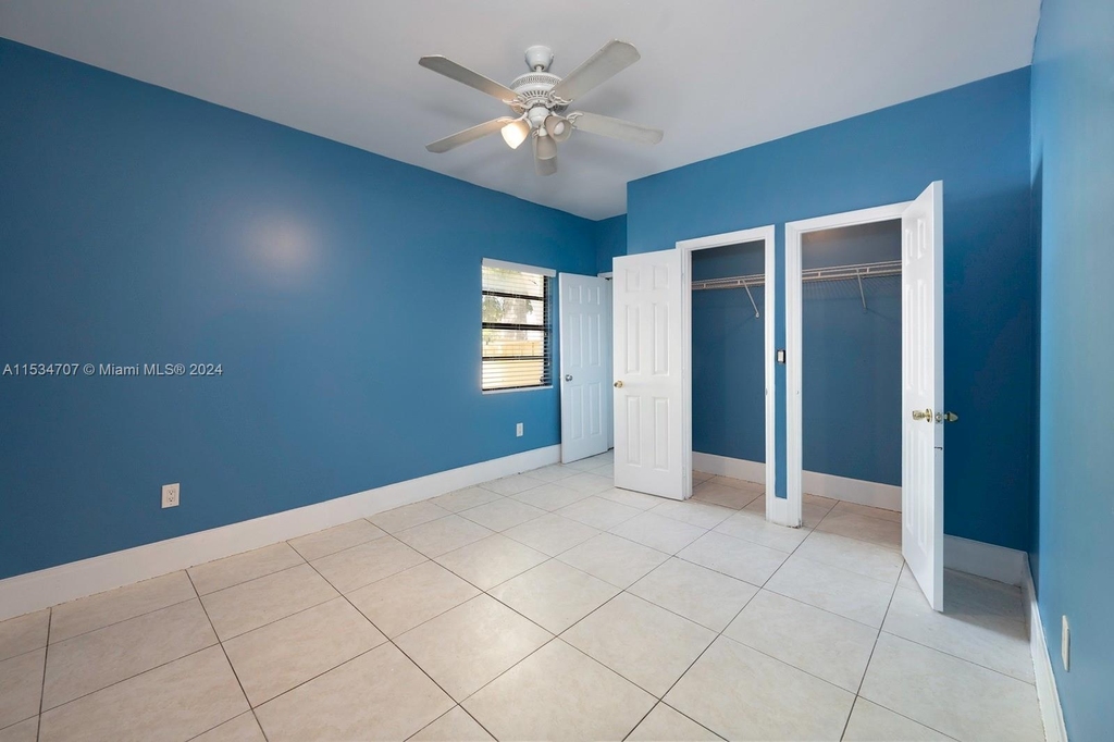 613 Sharar Ave - Photo 4