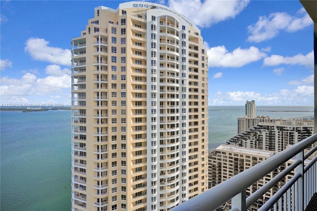 848 Brickell Key Dr - Photo 28