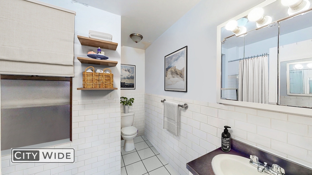 226 East 89th Street - Photo 4