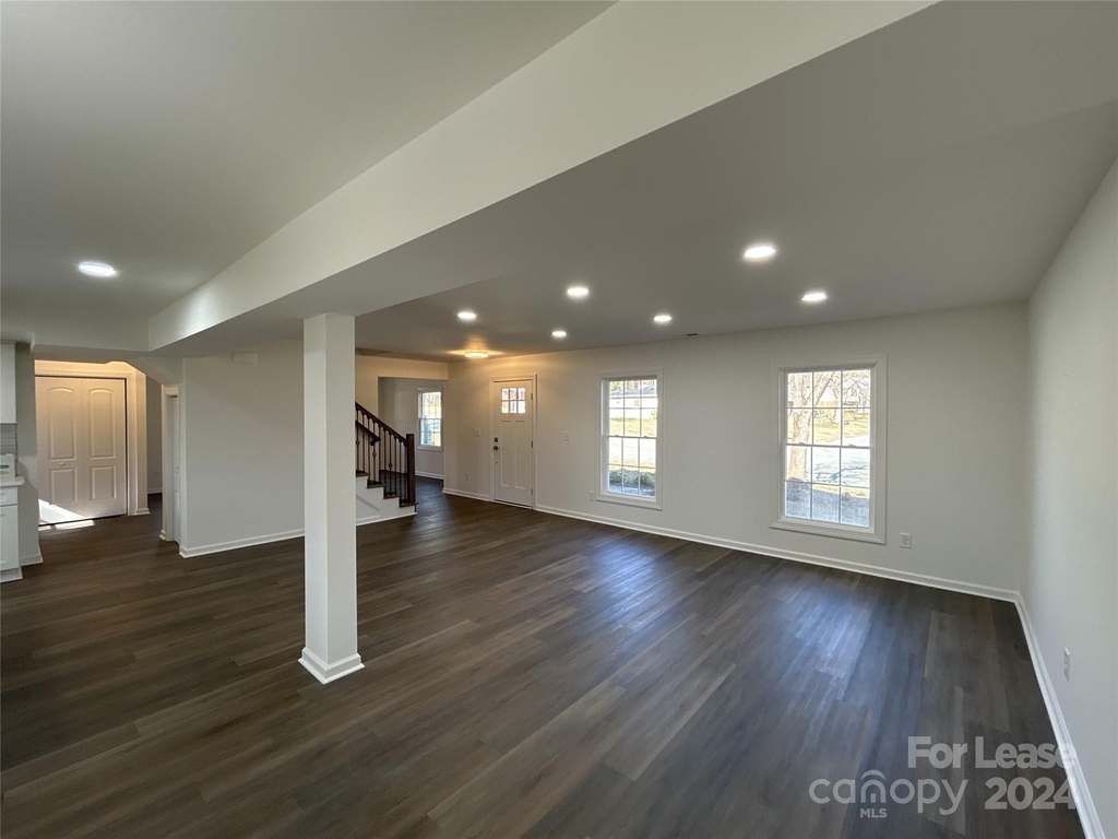 5406 Barrington Drive - Photo 2