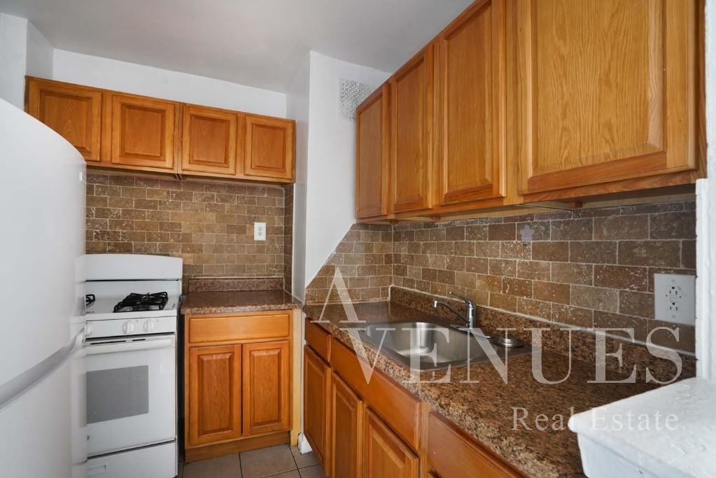 1000 Ocean Parkway - Photo 4