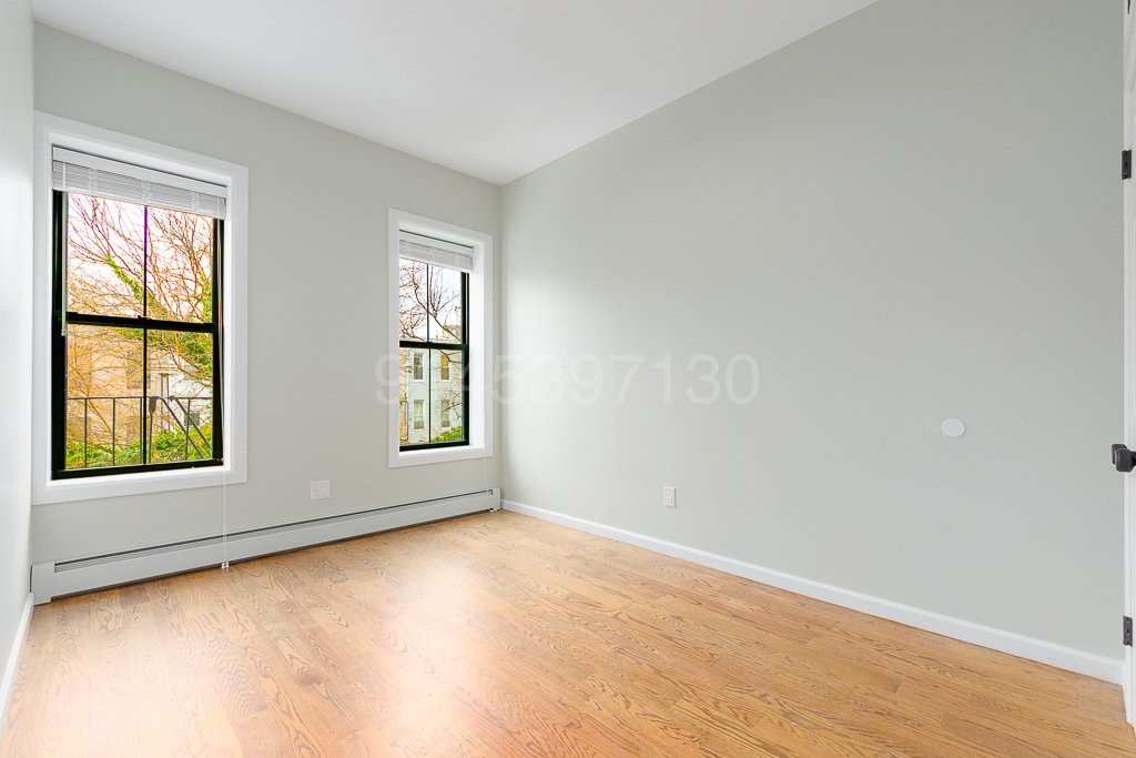 1234 Putnam Avenue - Photo 4